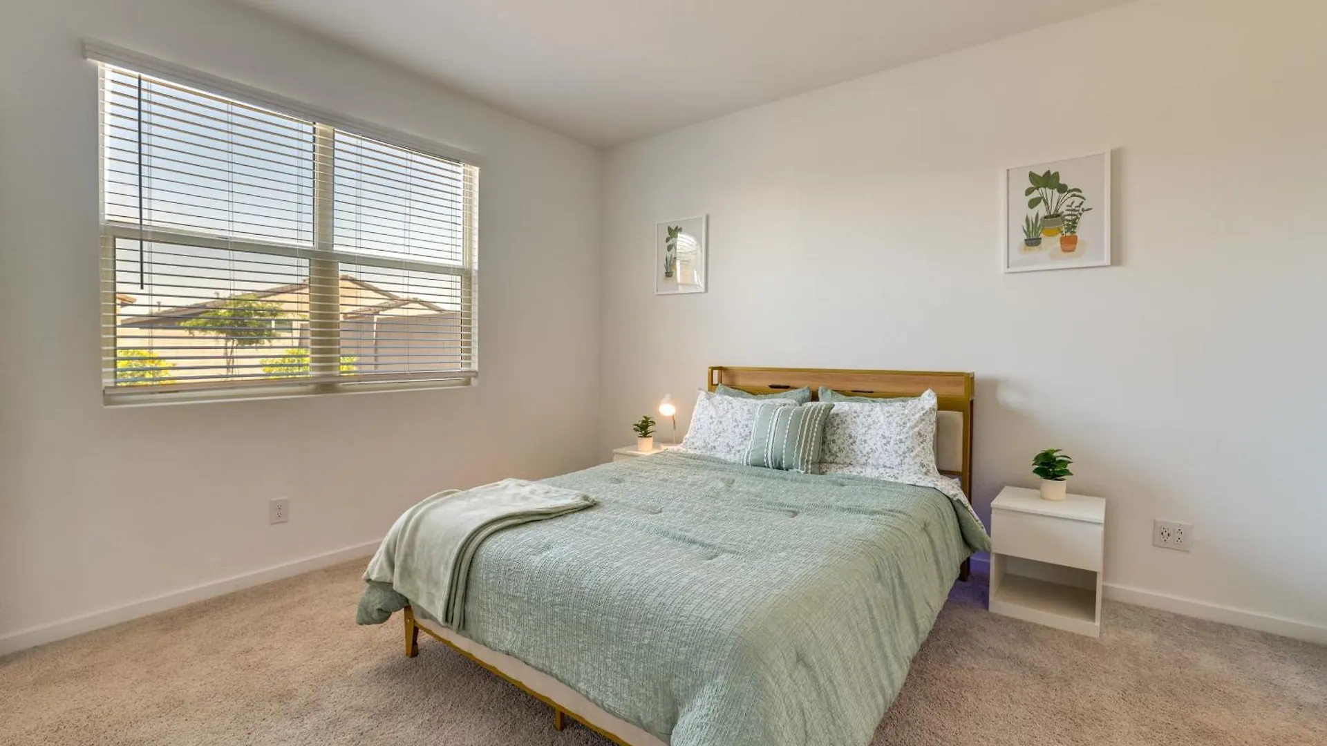 10 Mi To Downtown Suburban Phoenix Home